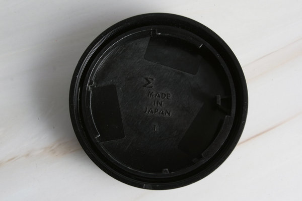 webersfotoshop Sigma Objektiv Rückdeckel Kunststoff schwarz für Minolta AF; gebraucht