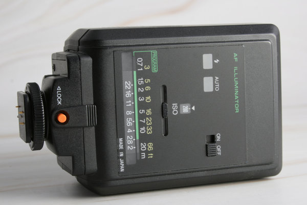 webersfotoshop Cullmann M28AF Blitzgerät für Minolta Analogkamera AF Illuminator; gebraucht
